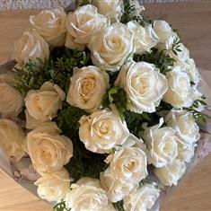 Ivory or white roses in aqua bouquet